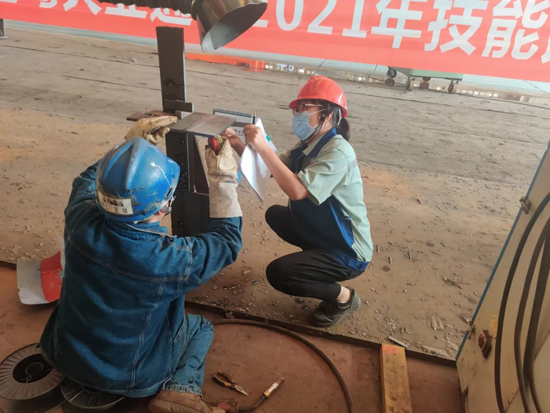 AG平台·(集团)真人有限公司官网